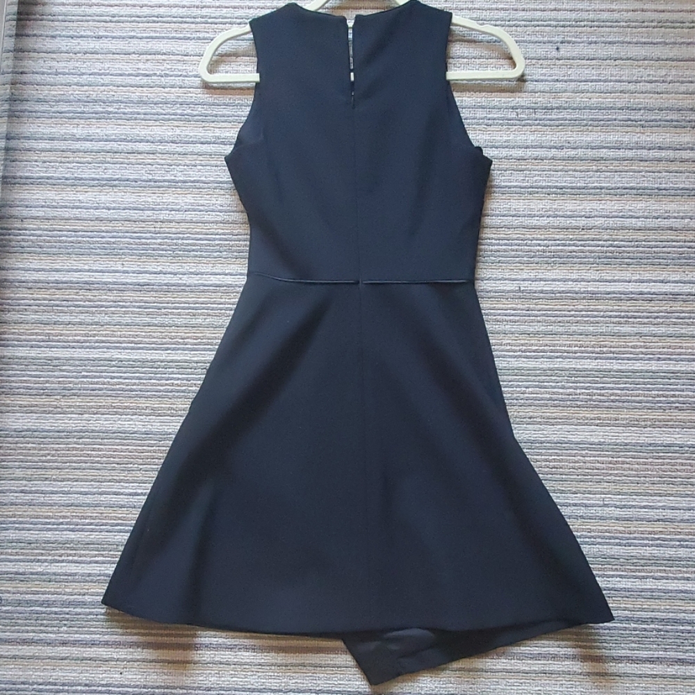 Dress - Picture 5 of 5
